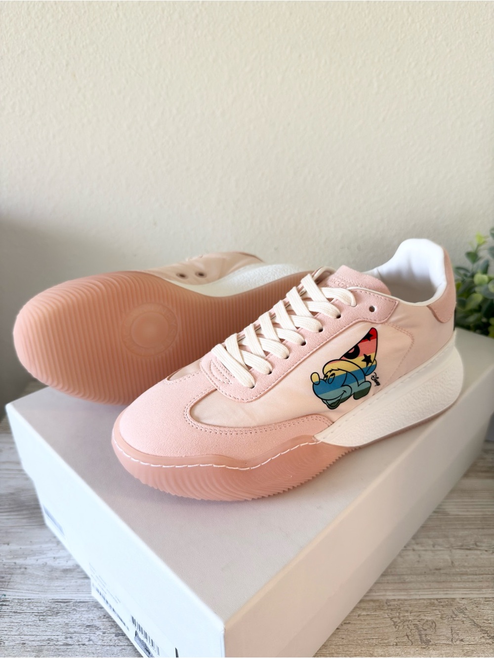 New Stella McCartney & Disney women sneakers, size 37, US 7, pink